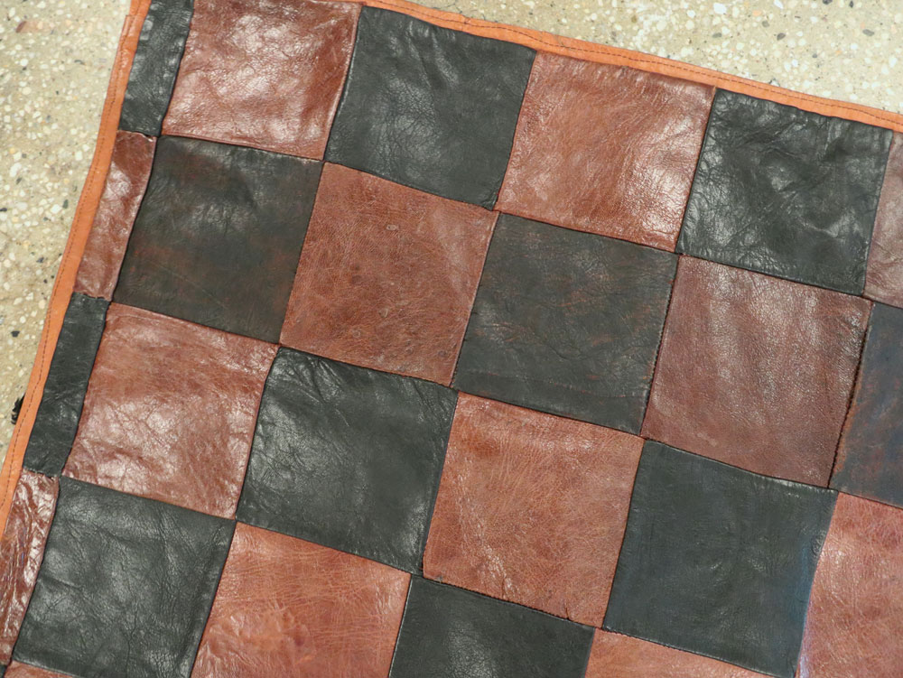 Vintage Italian Leather Art Deco Rug, No.14184 - Galerie Shabab