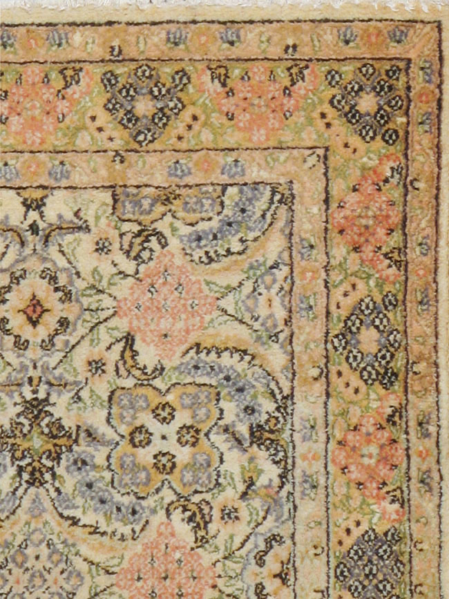 Antique Turkish Sivas Rug, No.14230 - Galerie Shabab