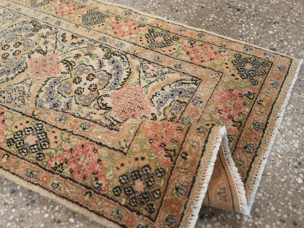 Antique Turkish Sivas Rug, No.14230 - Galerie Shabab