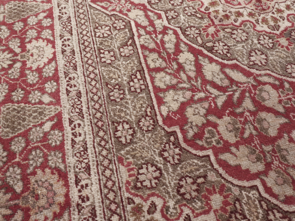 Antique Persian Tabriz Rug, No.14232 - Galerie Shabab