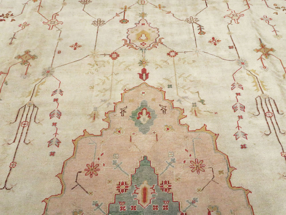 Antique Turkish Oushak Carpet, No.14236 - Galerie Shabab