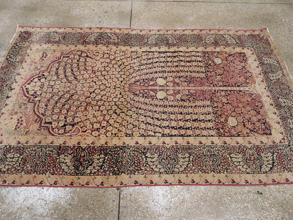 Antique Persian Lavar Kerman Rug, No.14258 - Galerie Shabab
