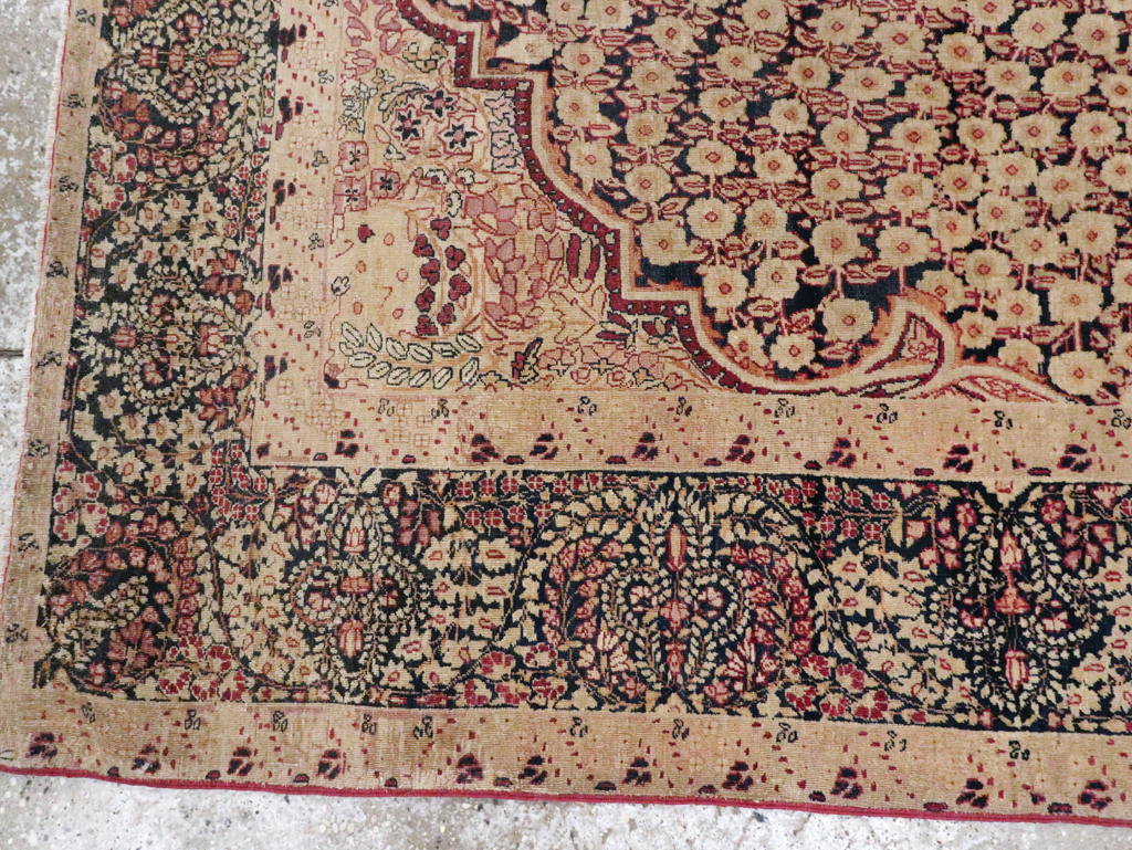 Antique Persian Lavar Kerman Rug, No.14258 - Galerie Shabab