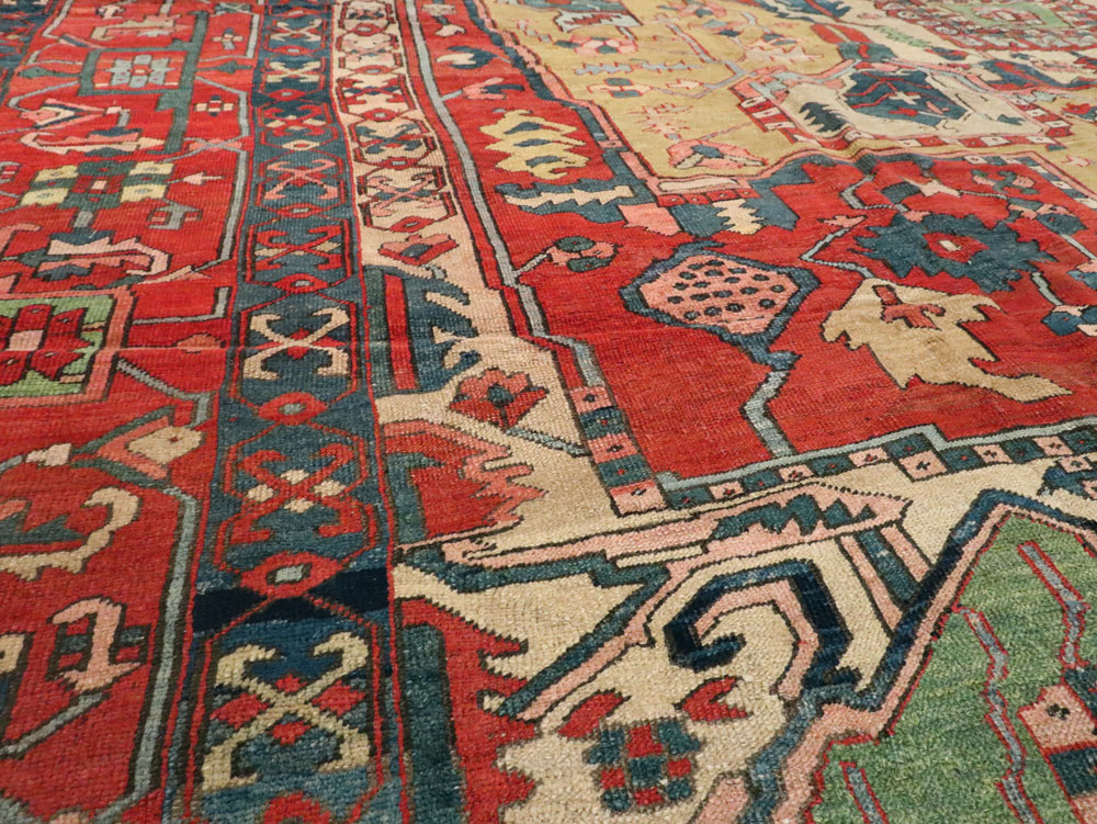 Antique Persian Heriz Carpet, No.14272 - Galerie Shabab