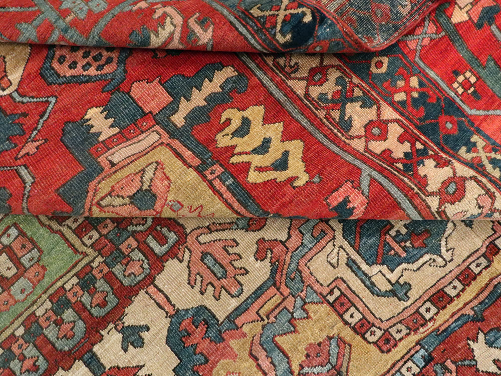 Antique Persian Heriz Carpet, No.14272 - Galerie Shabab