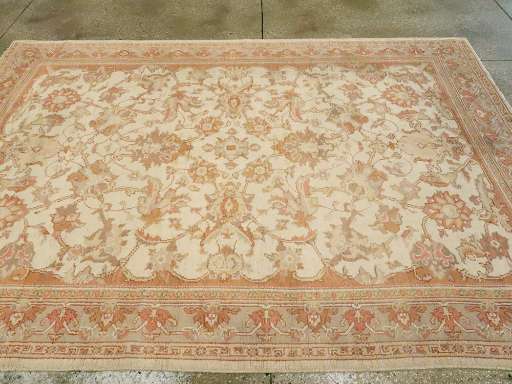 Vintage Turkish Oushak Accent Carpet, No.14283 - Galerie Shabab