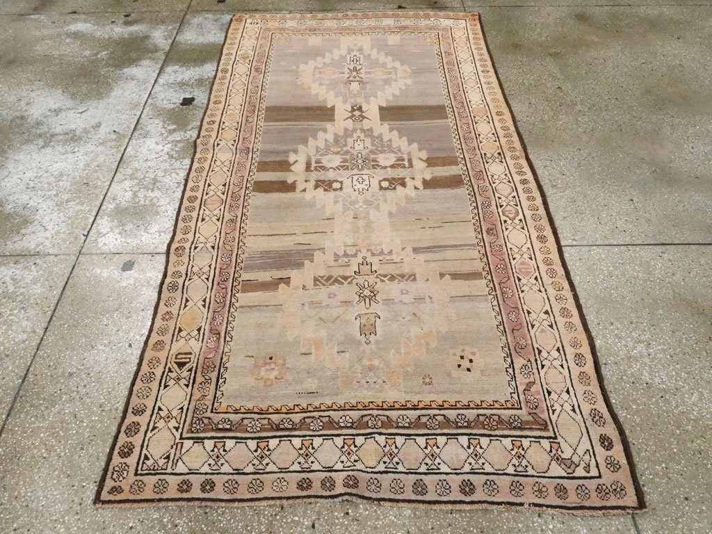 Antique Caucasian Karabagh Rug, No.14295 - Galerie Shabab