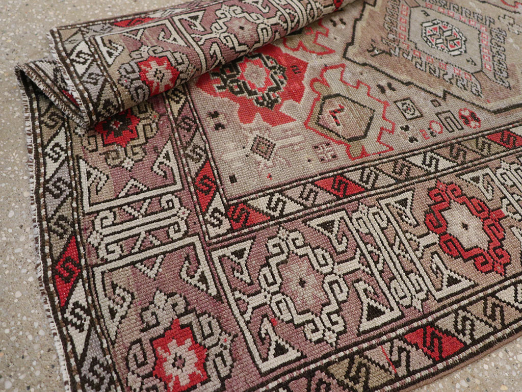 Antique  Caucasian Kazak Rug, No.14297 - Galerie Shabab