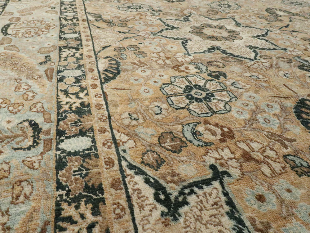 Antique Persian Tabriz Hagi Jalili Carpet, No.14305 - Galerie Shabab