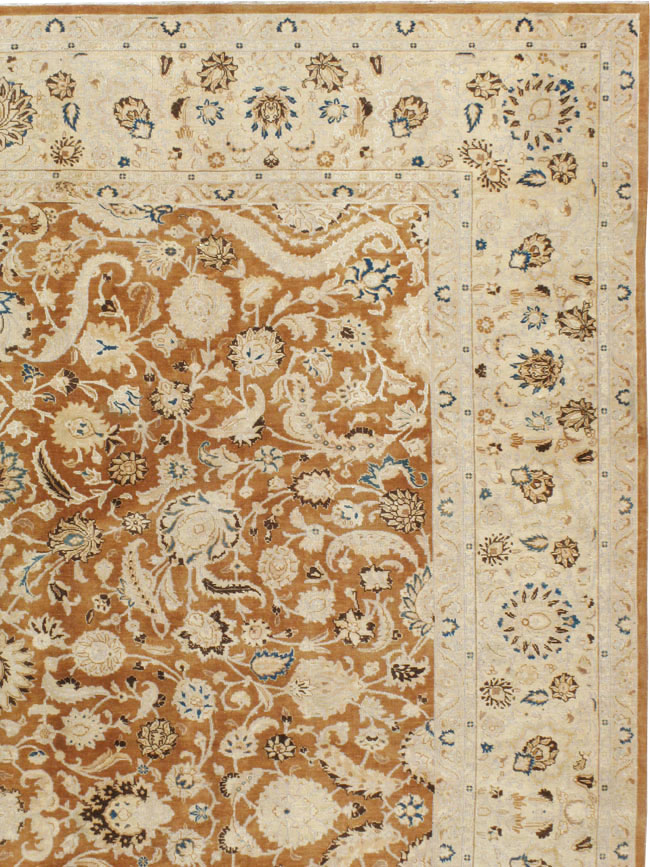 Antique Persian Tabriz Rug, No.14306 - Galerie Shabab