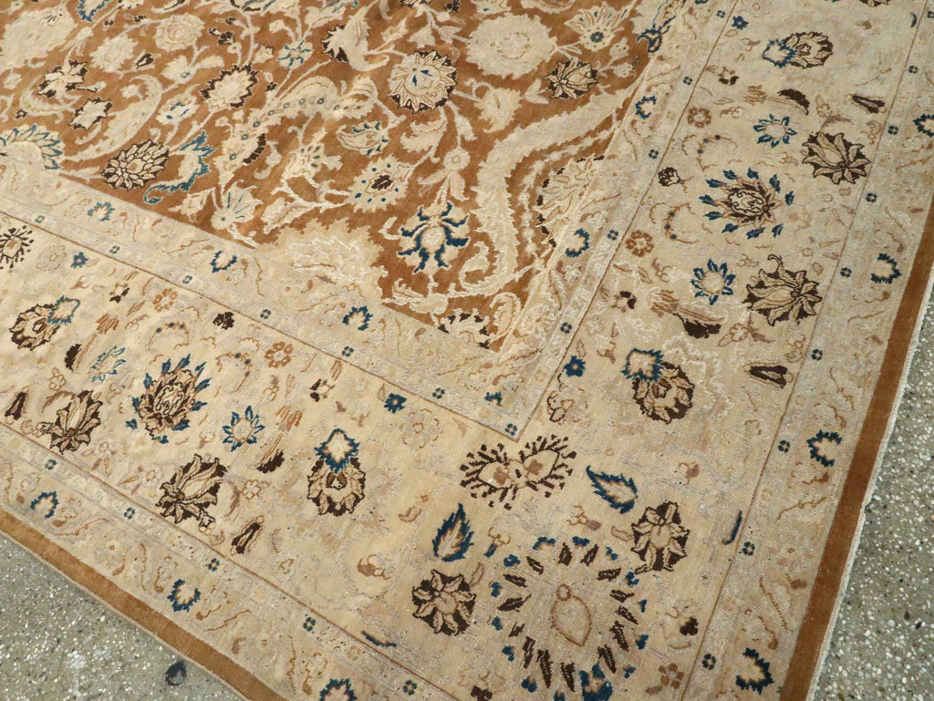Antique Persian Tabriz Rug, No.14306 - Galerie Shabab