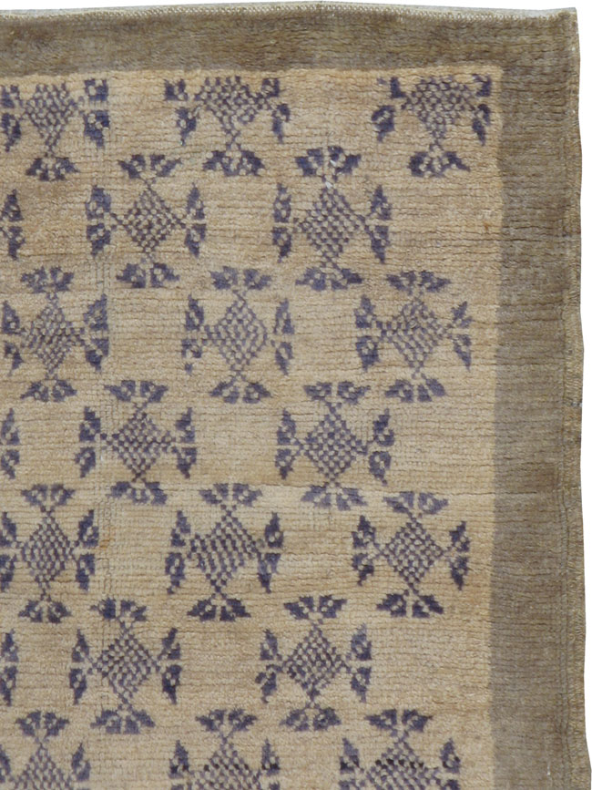 Antique Konia Rug, No.14323 - Galerie Shabab