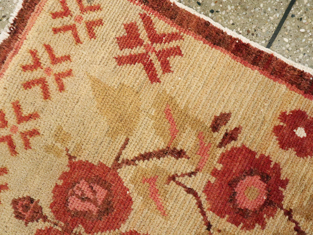 Vintage Turkish Anatolian Throw Rug, No.14326 - Galerie Shabab