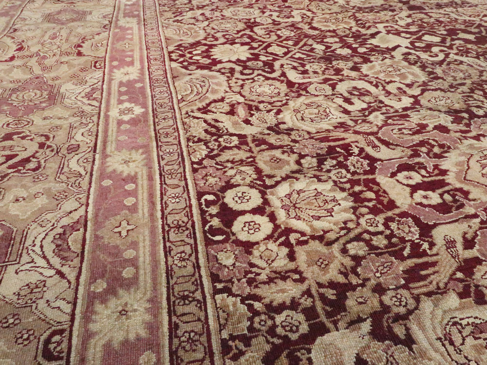 Antique Indian Agra Square Carpet, No.14425 - Galerie Shabab