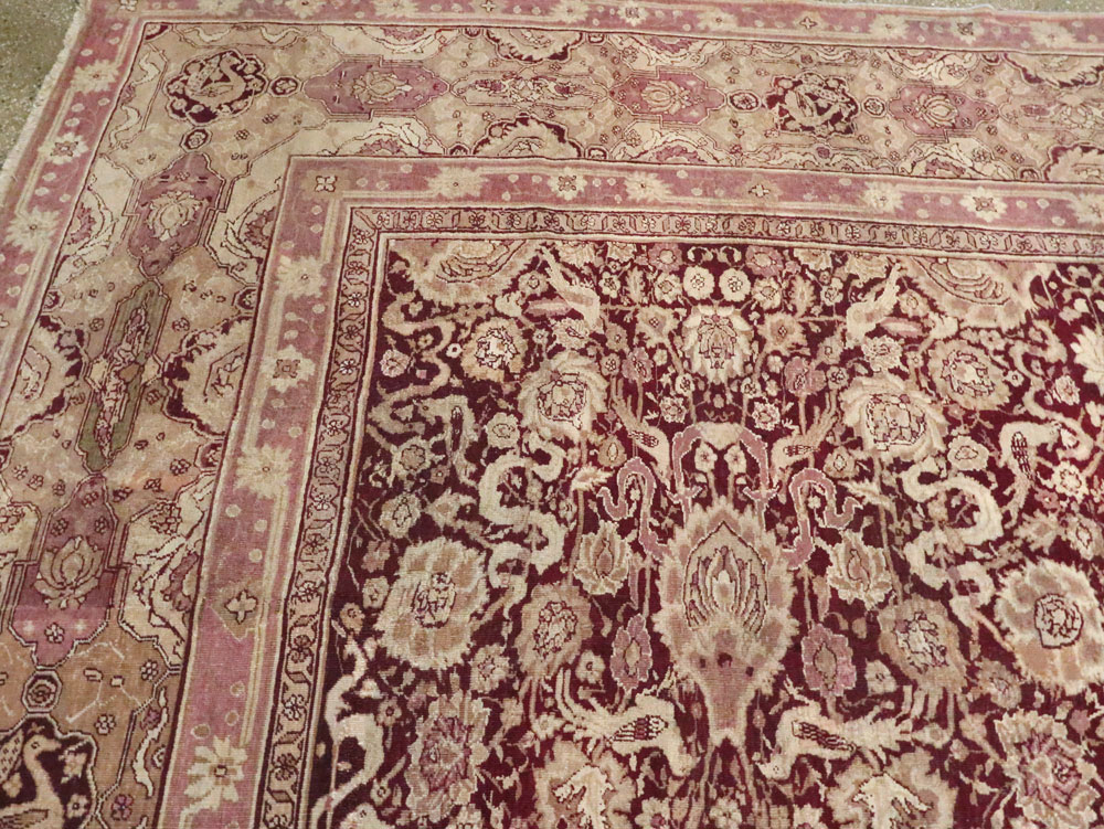 Antique Indian Agra Square Carpet, No.14425 - Galerie Shabab