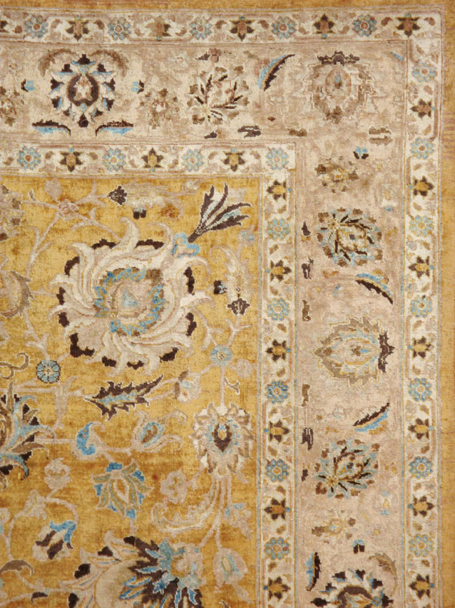 Antique Persian Tabriz Carpet, No.14435 - Galerie Shabab