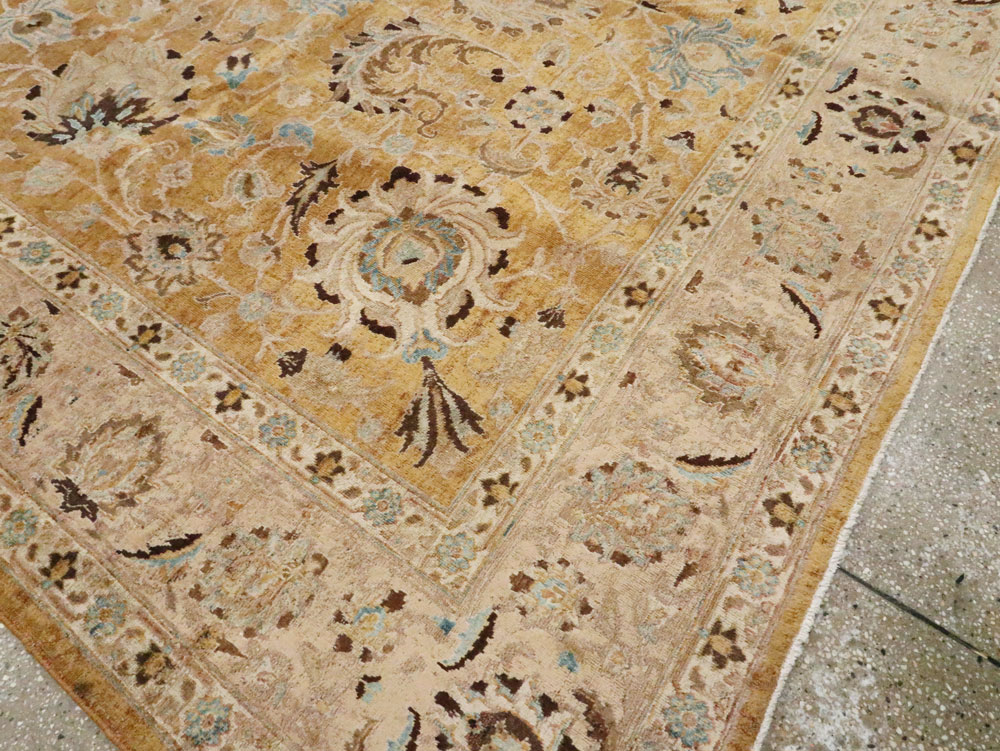 Antique Persian Tabriz Carpet, No.14435 - Galerie Shabab