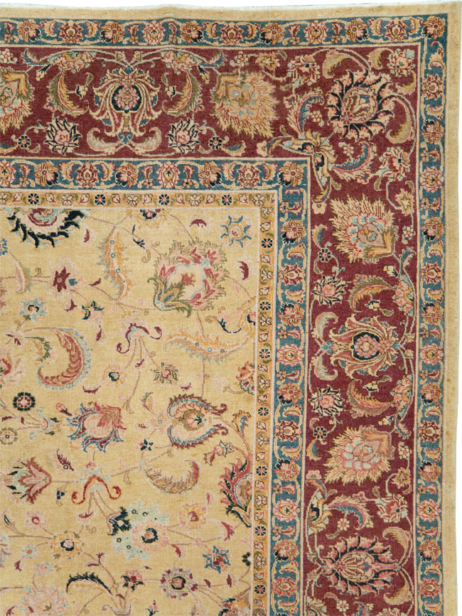 Vintage Persian Tabriz Room Size Carpet, No.14436 - Galerie Shabab
