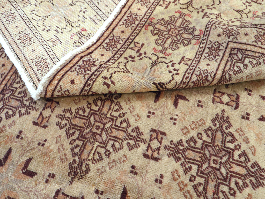 Vintage Turkish Sivas Carpet, No.14444 - Galerie Shabab