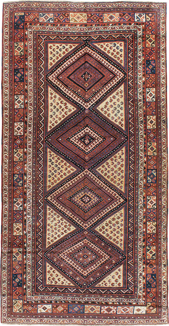 Antique Persian Shiraz Gallery Rug, No.14480 - Galerie Shabab