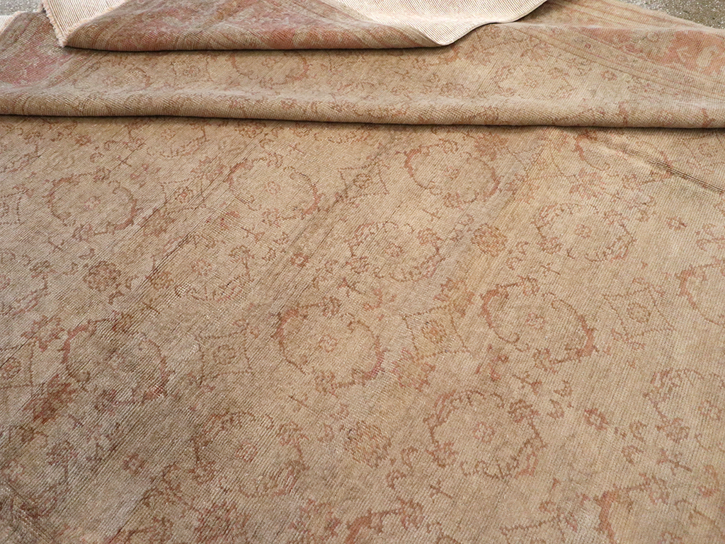 Antique Turkish Oushak Carpet, No.14506 - Galerie Shabab