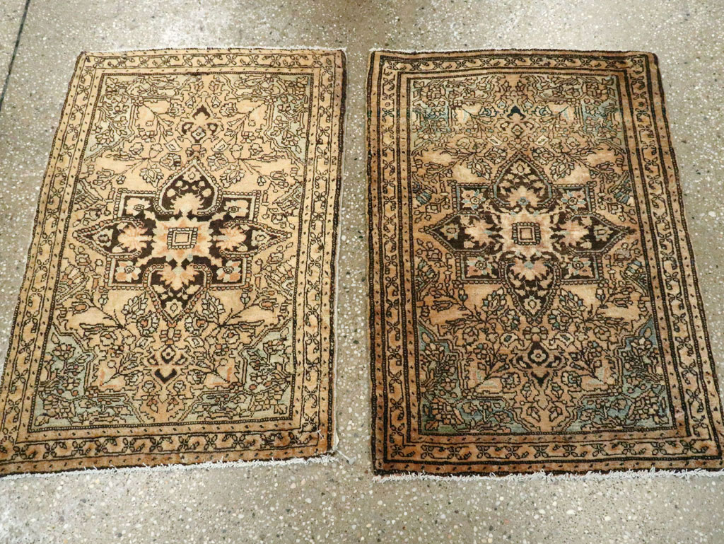 Antique Persian Sarouk Fereghan Rug (Pair: 1 of 2), No.14554 - Galerie Shabab
