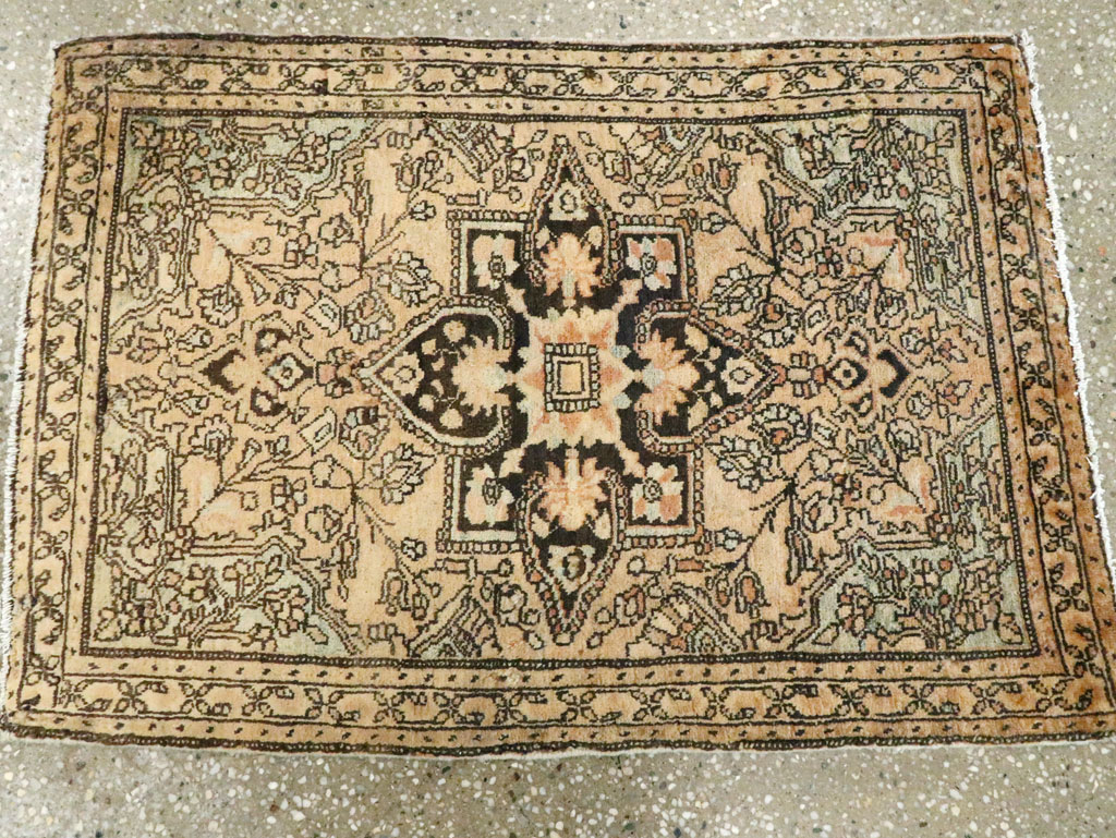 Antique Persian Sarouk Fereghan Rug (Pair: 2 of 2), No.14555 - Galerie Shabab