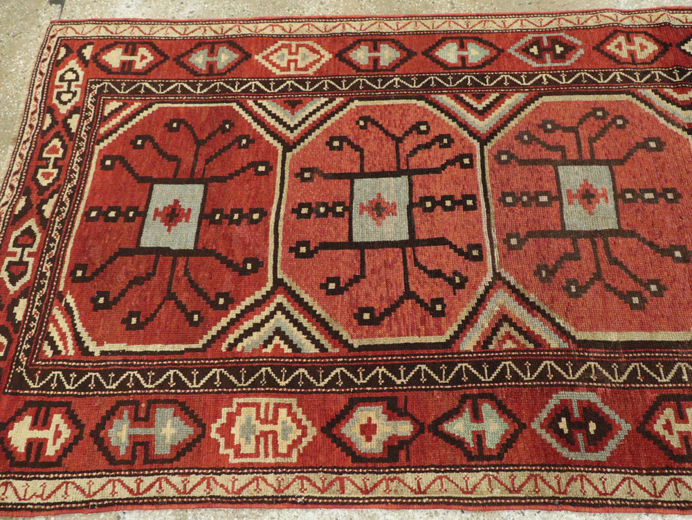 Antique Central Asian Beshir Runner, No.14582 - Galerie Shabab