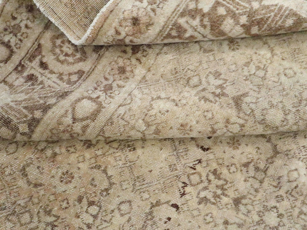 Antique Persian Tabriz Carpet, No.14584 - Galerie Shabab