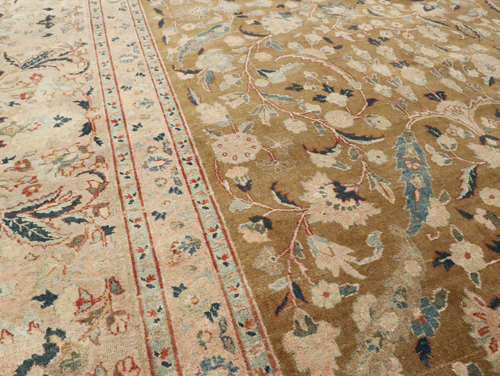 Antique Persian Tabriz Carpet, No.14630 - Galerie Shabab