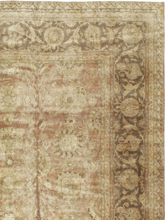 Antique Persian Tabriz Carpet, No.14636 - Galerie Shabab
