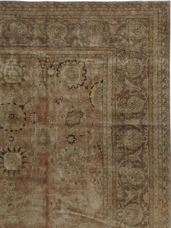 Antique Persian Tabriz Carpet, No.14636 - Galerie Shabab