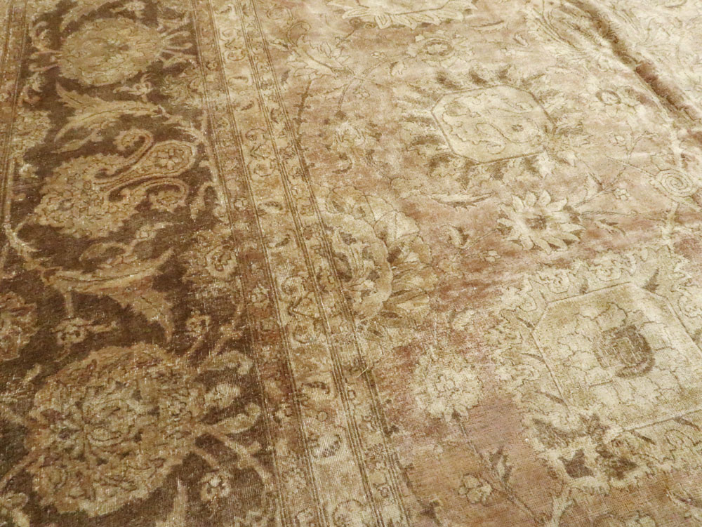 Antique Persian Tabriz Carpet, No.14636 - Galerie Shabab