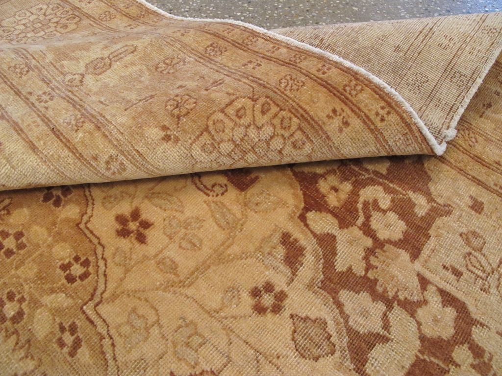 Antique Persian Tabriz Square Carpet, No.14643 - Galerie Shabab