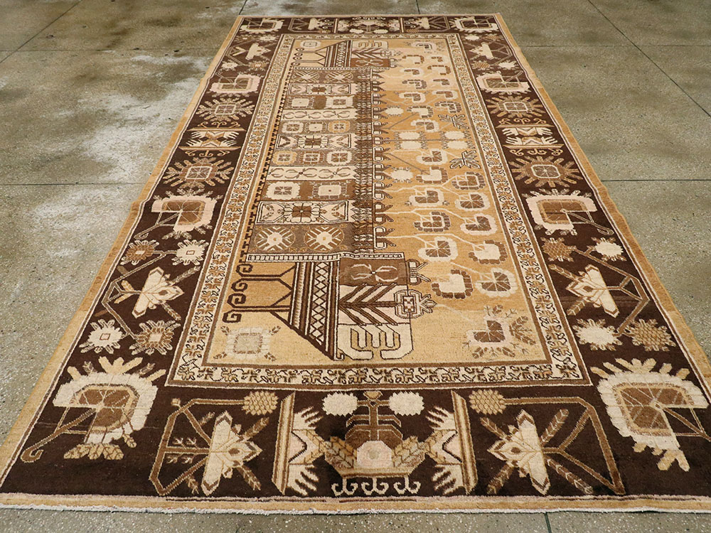 Vintage East Turkestan Khotan Pictorial Carpet, No.14651 - Galerie Shabab