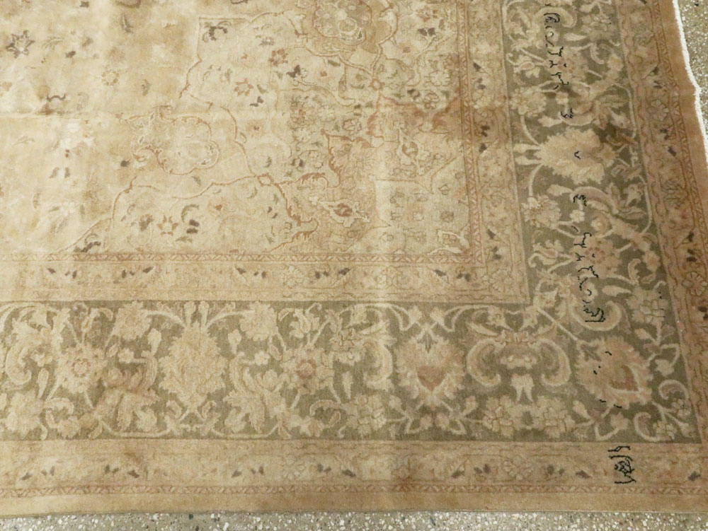 Vintage Persian Tabriz Carpet, No.14669 - Galerie Shabab