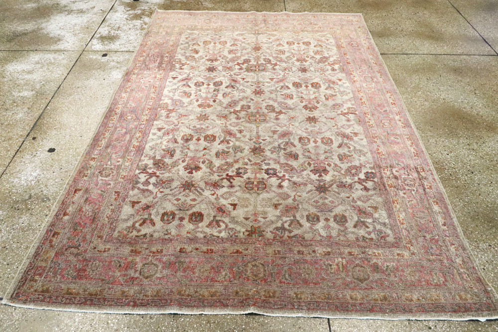 Antique Turkish Oushak Rug, No.14677 - Galerie Shabab