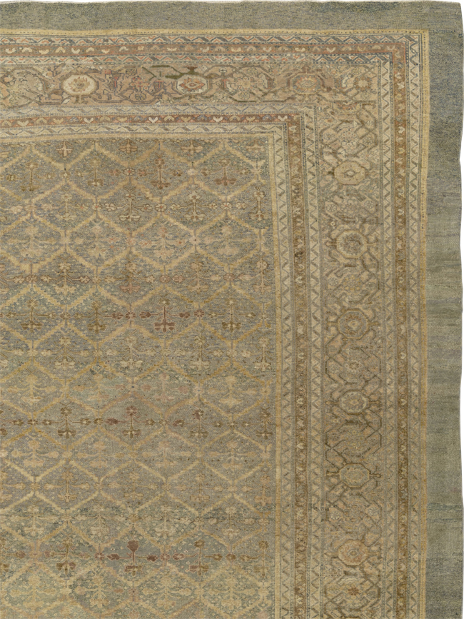 Antique Persian Bibikabad Oversize Carpet, No.14689 - Galerie Shabab