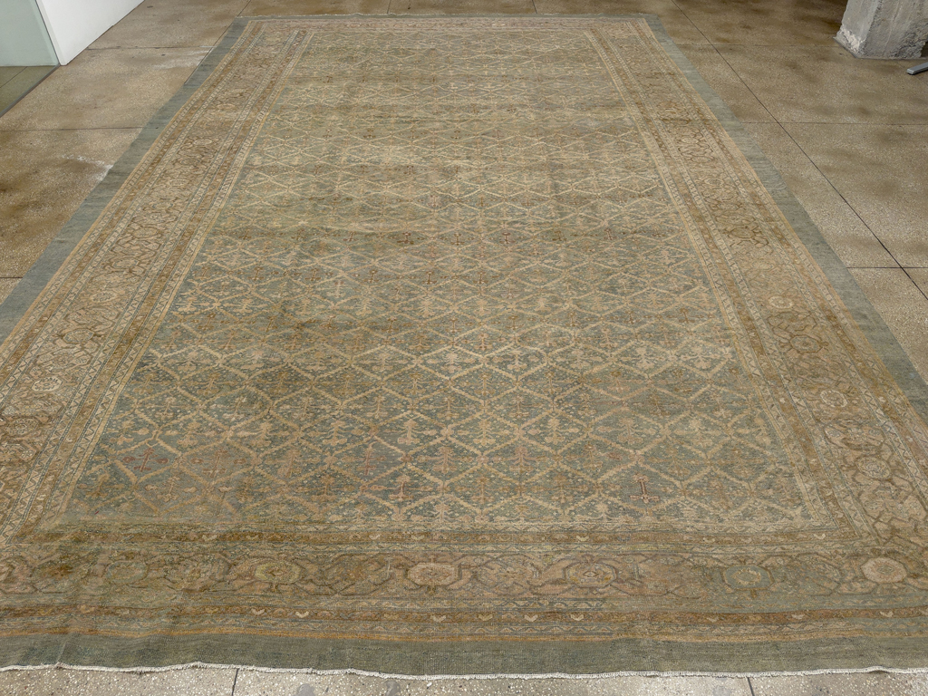 Antique Persian Bibikabad Oversize Carpet, No.14689 - Galerie Shabab