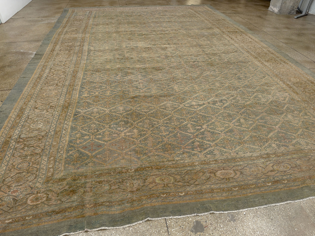 Antique Persian Bibikabad Oversize Carpet, No.14689 - Galerie Shabab
