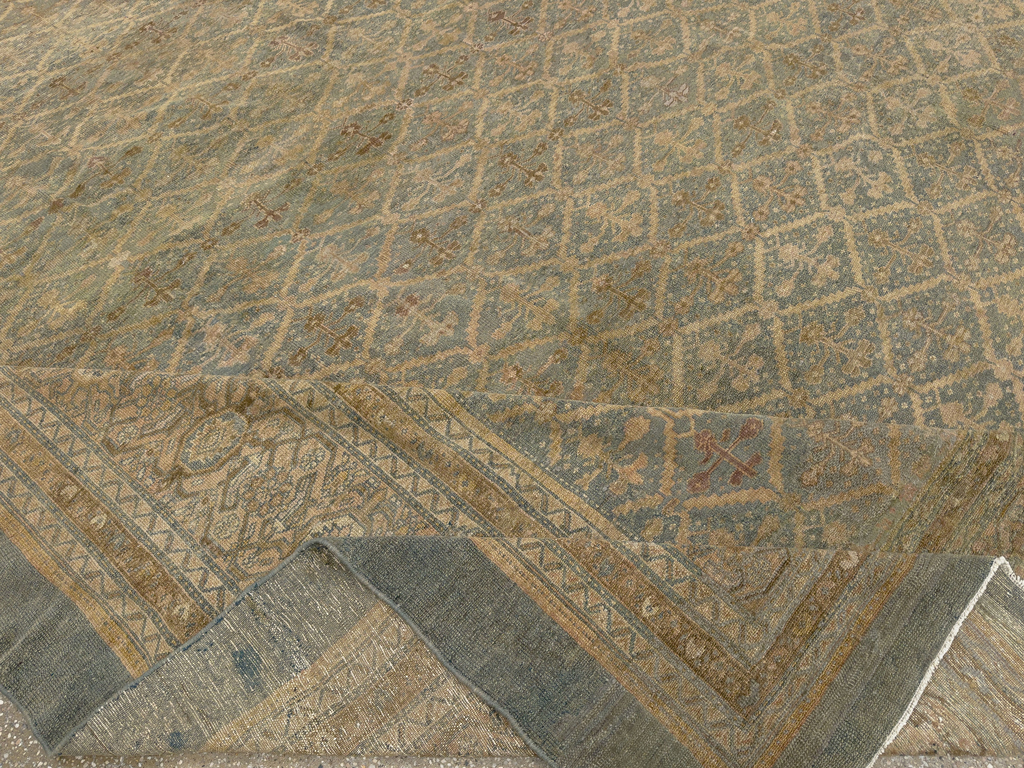Antique Persian Bibikabad Oversize Carpet, No.14689 - Galerie Shabab