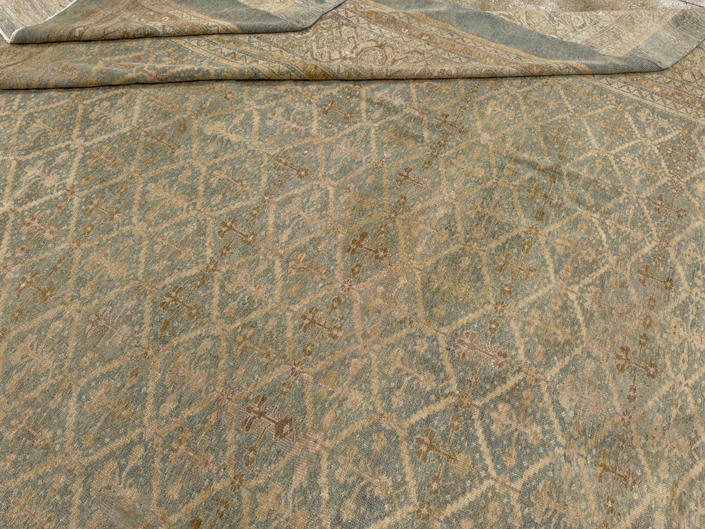 Antique Persian Bibikabad Oversize Carpet, No.14689 - Galerie Shabab