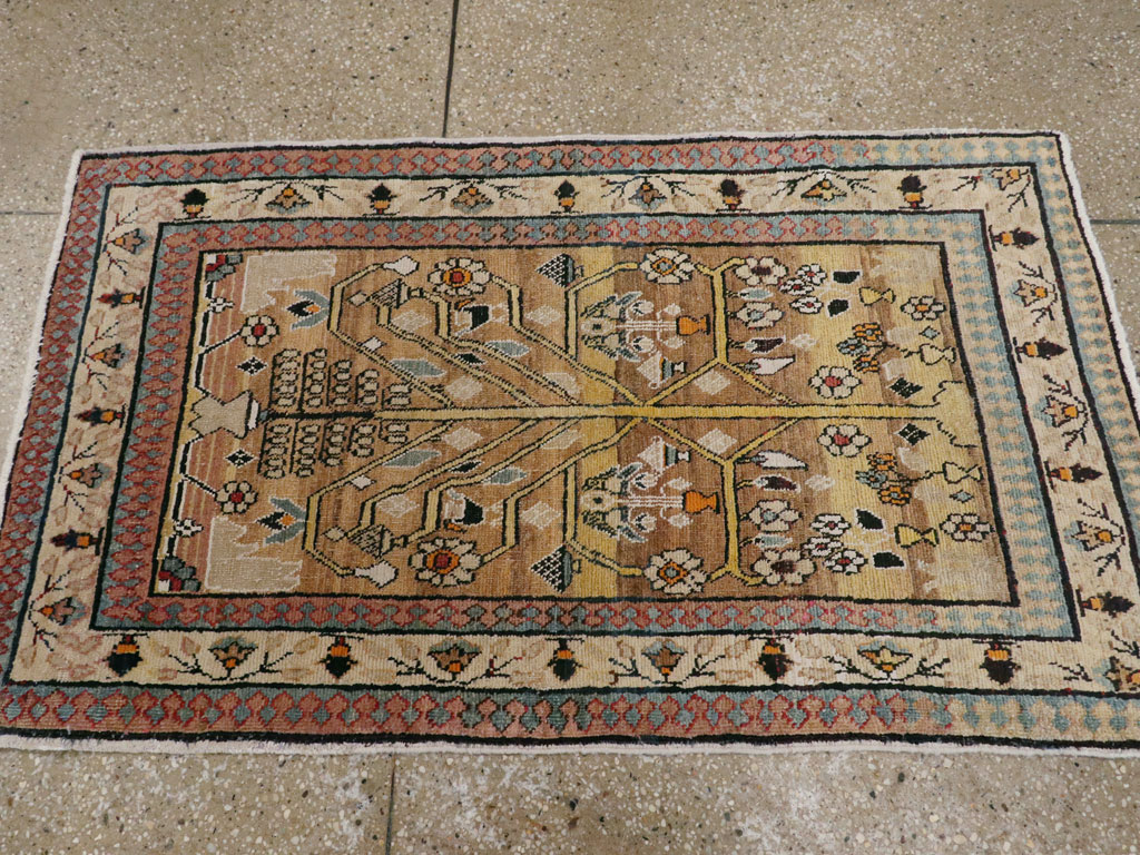 Antique Persian Tabriz Rug, No.14706 - Galerie Shabab