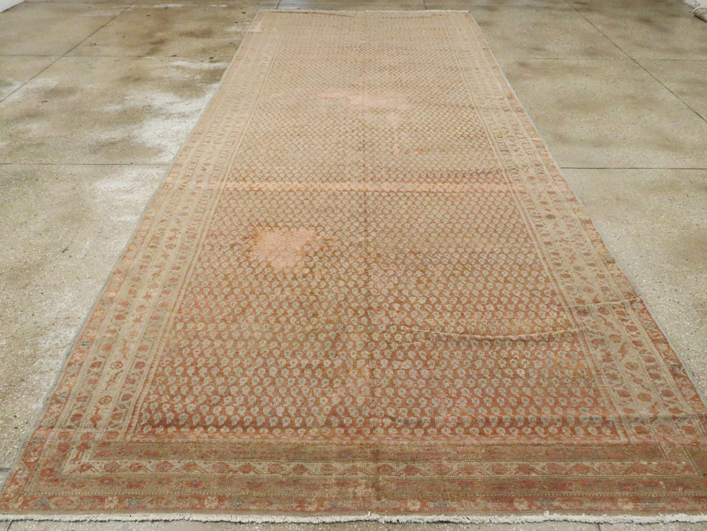 Antique Persian Malayer Gallery Carpet, No.14751 - Galerie Shabab