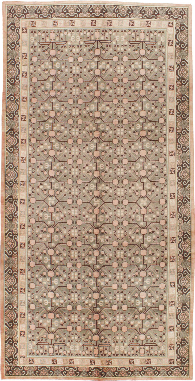 Vintage East Turkestan Khotan Carpet, No.14761 - Galerie Shabab
