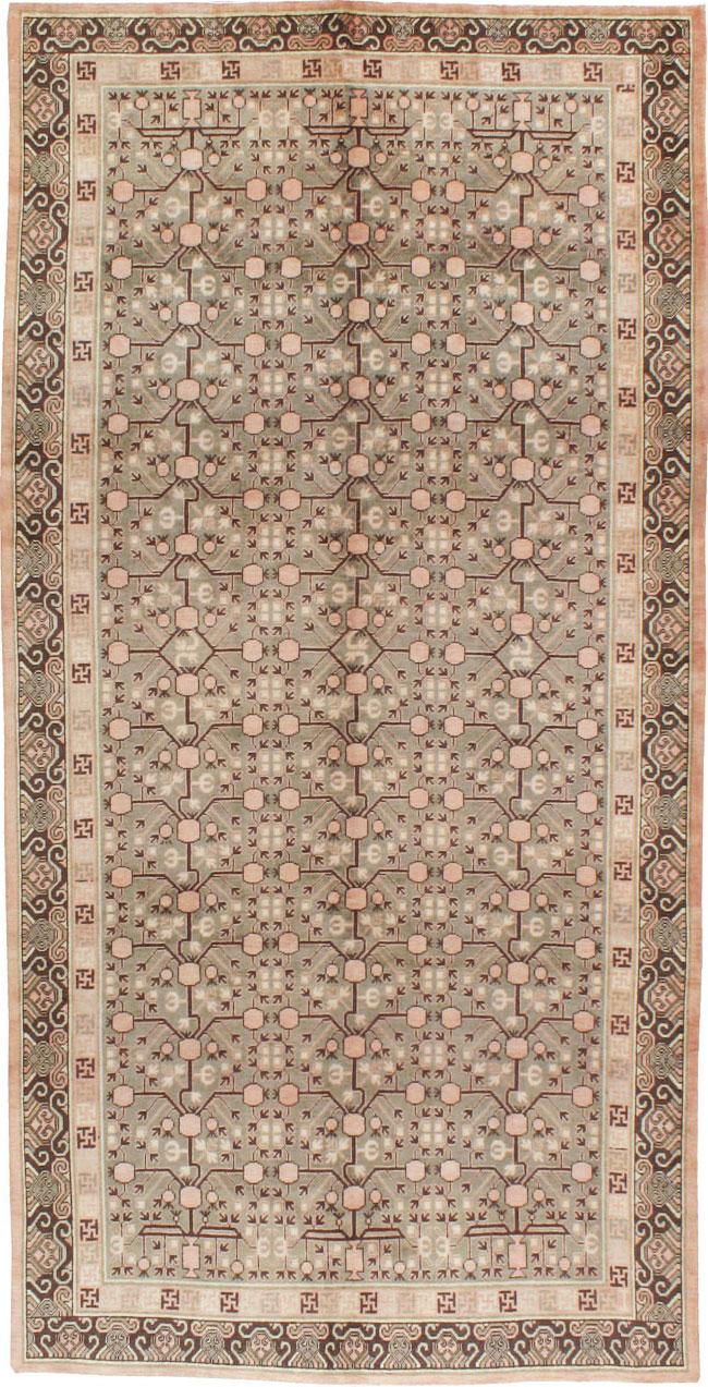 Vintage East Turkestan Khotan Carpet, No.14761 - Galerie Shabab