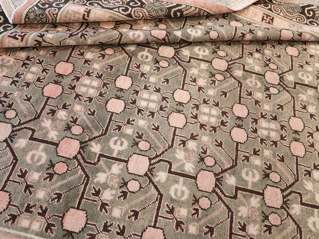 Vintage East Turkestan Khotan Carpet, No.14761 - Galerie Shabab