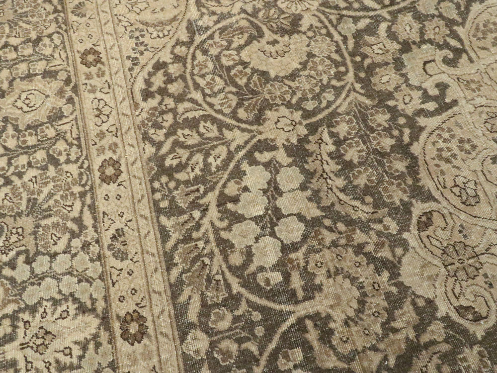 Antique Persian Tabriz Carpet, No.14837 - Galerie Shabab