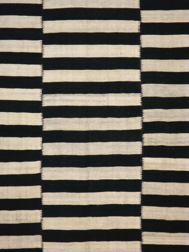 Vintage Persian Kilim, No.14872 - Galerie Shabab