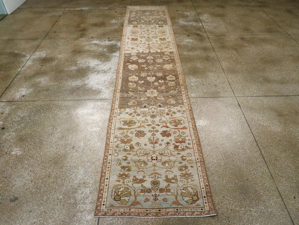 Vintage Persian Malayer Runner, No.14883 - Galerie Shabab